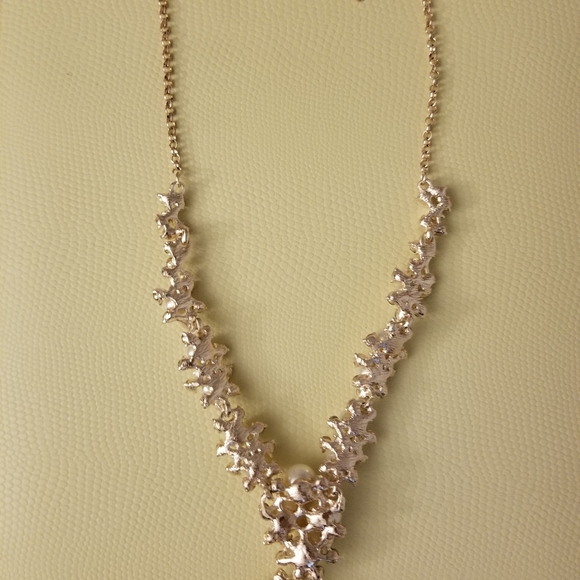 Necklace - Picture 2 of 2